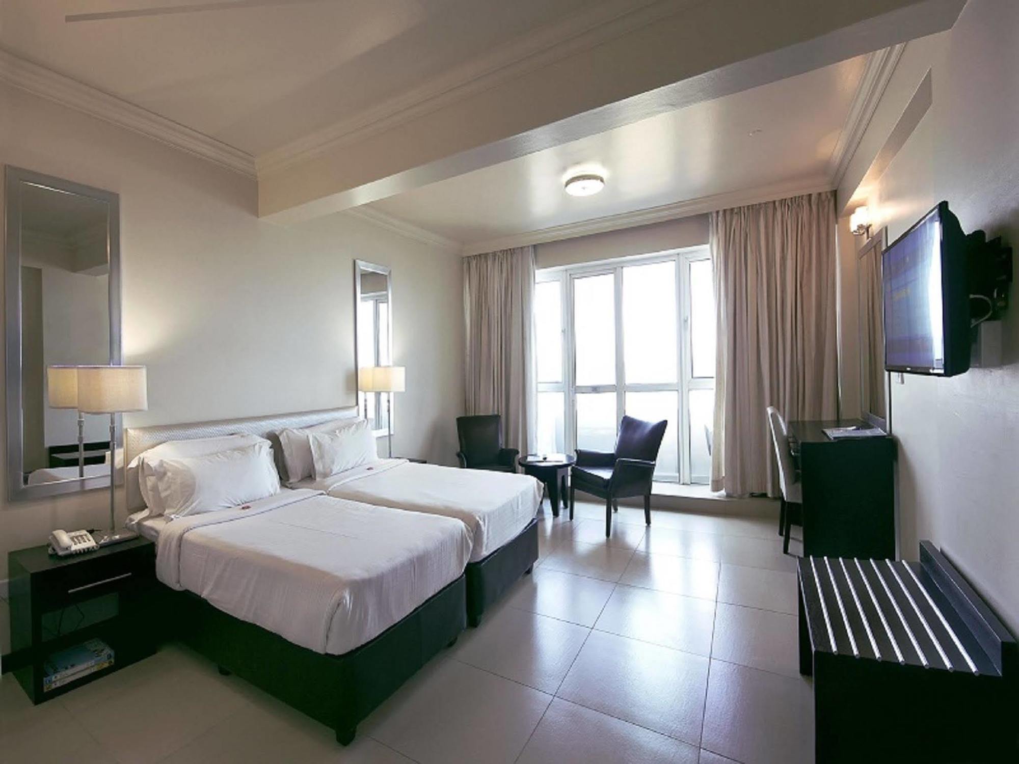 Blue Waters Hotel Durban Luaran gambar A room at the hotel