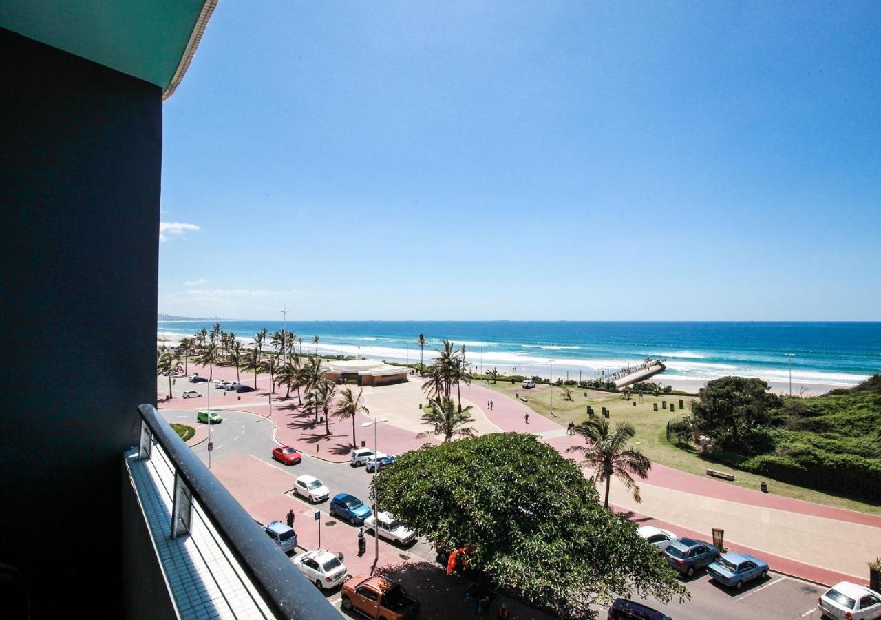 Blue Waters Hotel Durban Luaran gambar The beach at Hout Bay